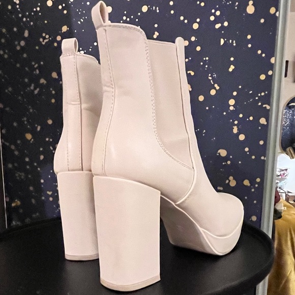 Mia Genesis Off White Platform Ankle Boots - Picture 13 of 15